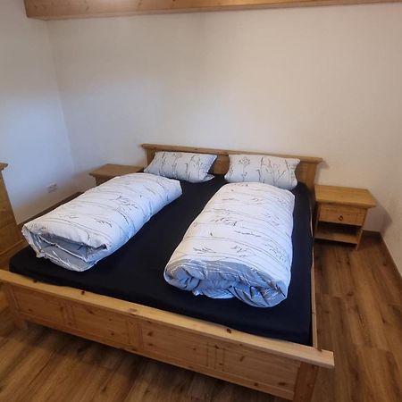 Ruhige Ferienwohnung Inklusive Garten Souterrain - Neu Renoviert Lachen Exterior photo
